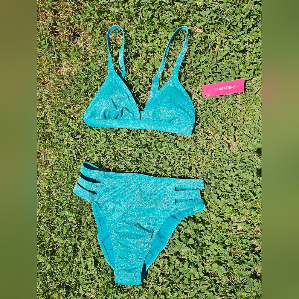 Sparkly blue size M target bikini set